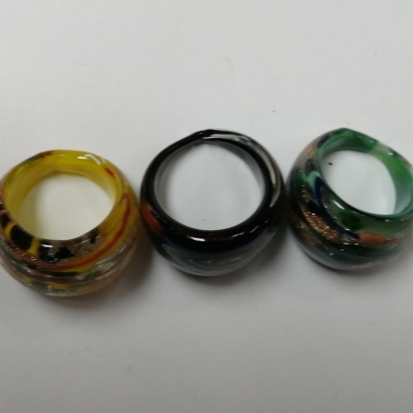 Mystery Box 5 Handmade Glass & Acrylic Rings - Picture 6 of 6
